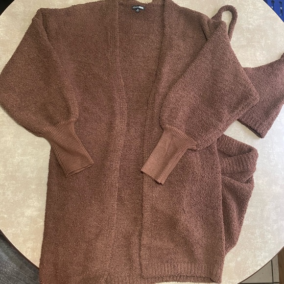 Fashion Nova 3 Piece Cozy Set Brown - Picture 5 of 6